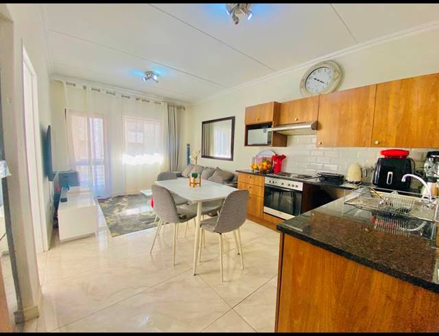 2 BEDROOM PROPERTY TO RENT IN FERNDALE